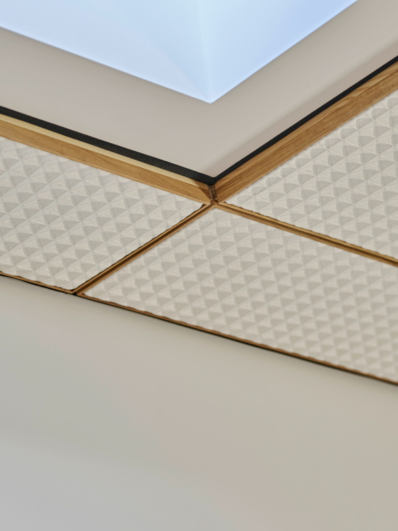 acunic Akustikpaneele an der Decke